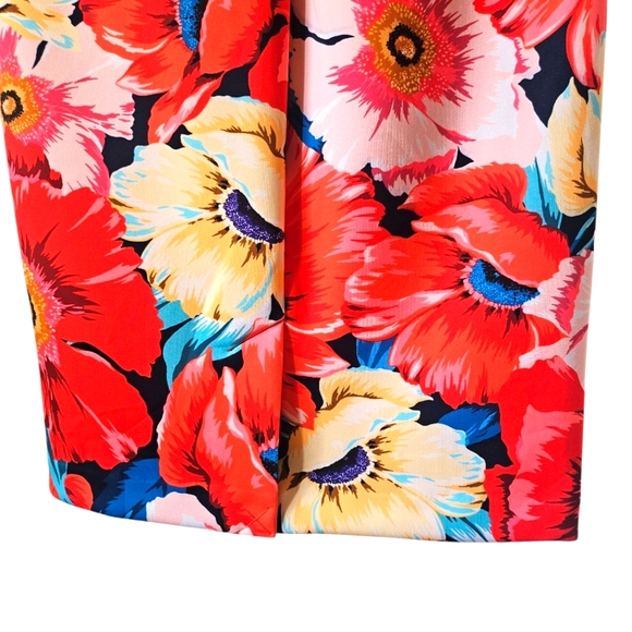 T Tahari Vibrant Red Floral Sheath Dress, Size 10 - Picture 9 of 12